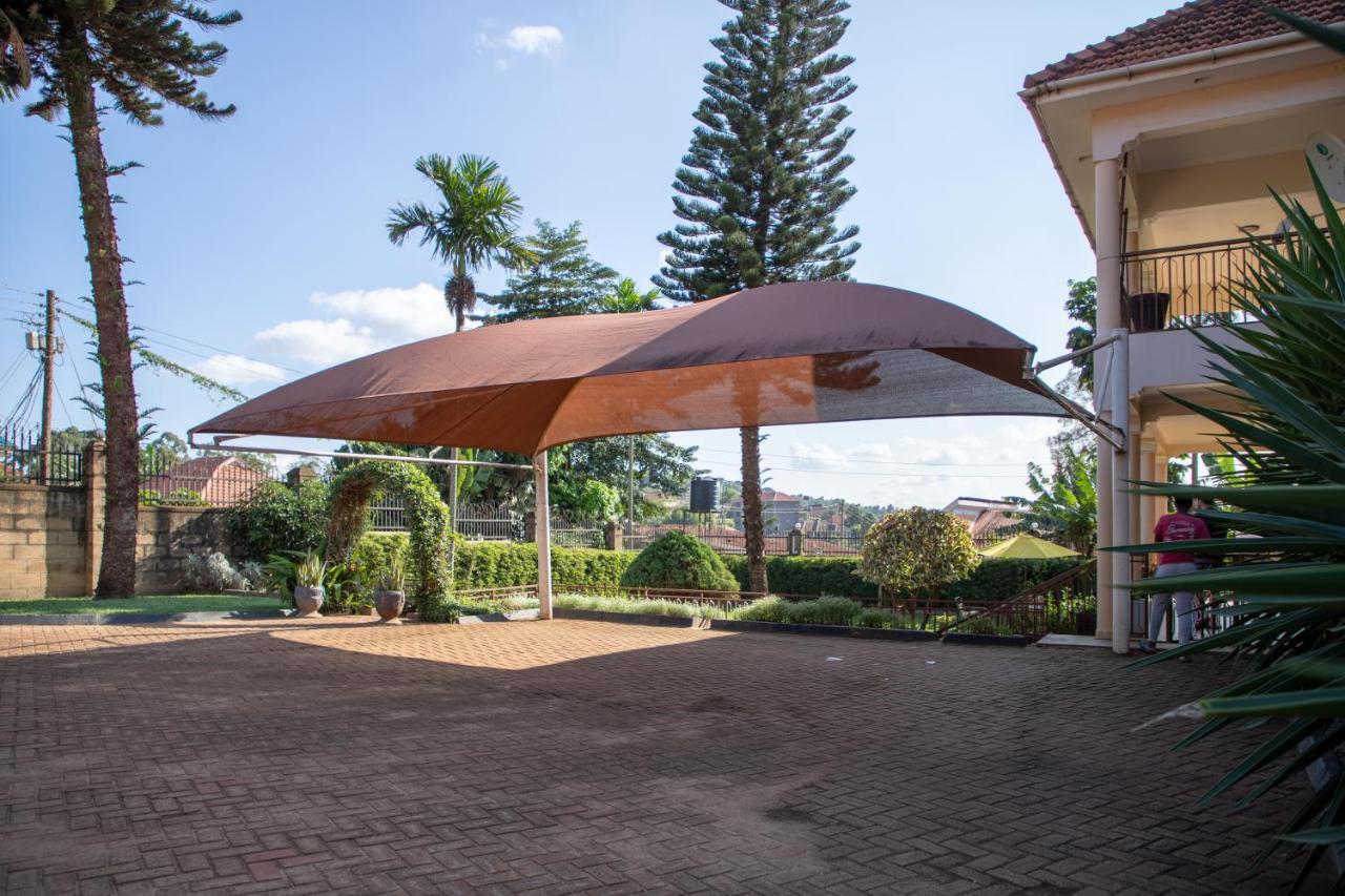 Fred And Winnie Bnb Kampala Exteriér fotografie